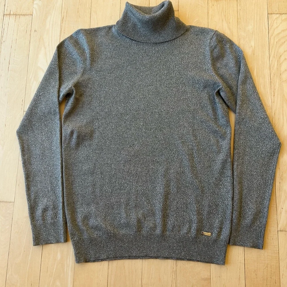 Calvin Klein Women’s Metallic Sparkle Silver Turtleneck Sweater Top Medium